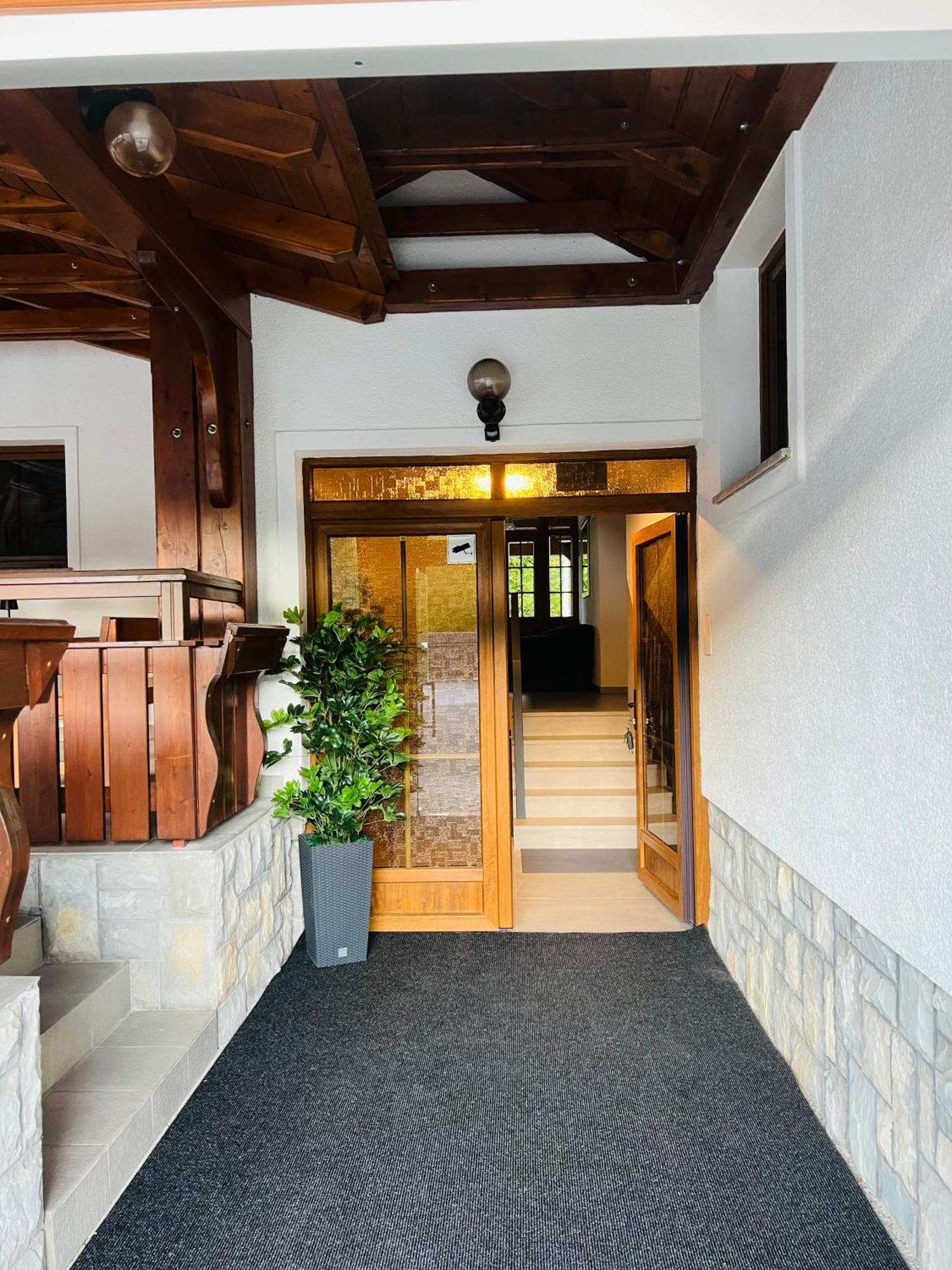 Villa Knezevic Plitvička Jezera Exterior foto