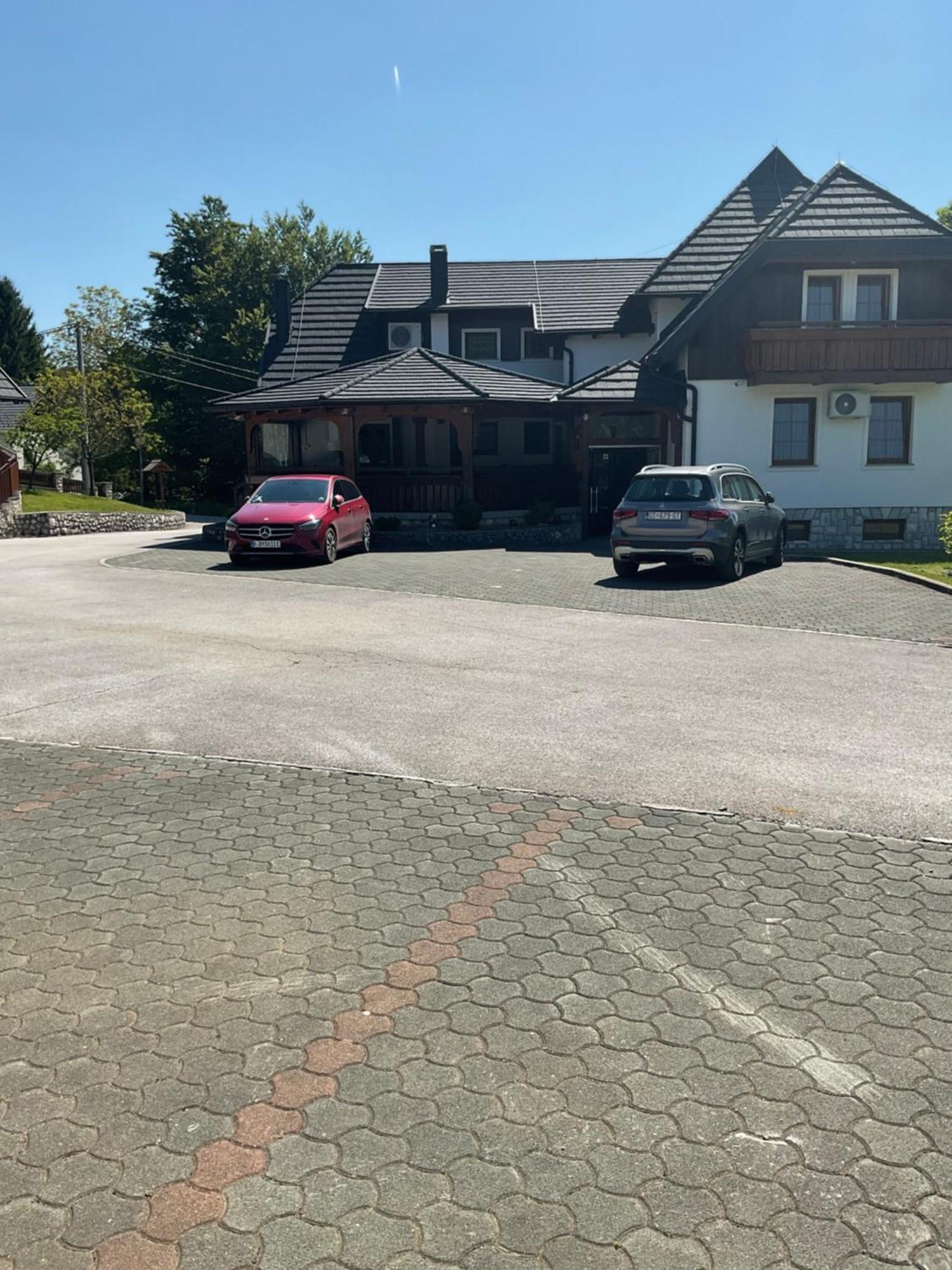 Villa Knezevic Plitvička Jezera Exterior foto